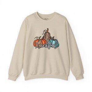 Cozy “Thankful” Fall Sweatshirt – Neutral Crewneck with Pumpkin & Leopard Print